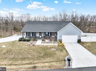 428 Moonstone Dr, Kearneysville, WV 25430