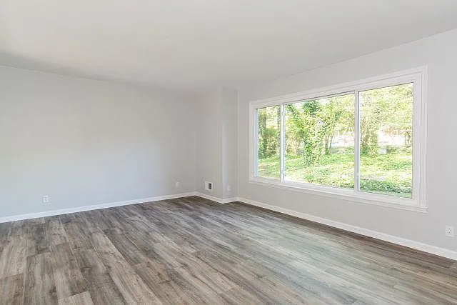2801 Acton Rd — Photo 5