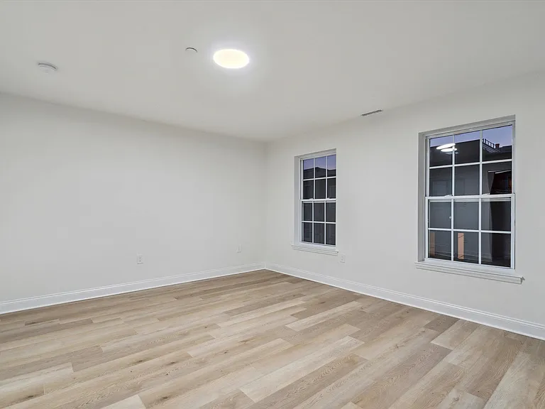 1833 N 18th St #2 — Photo 13
