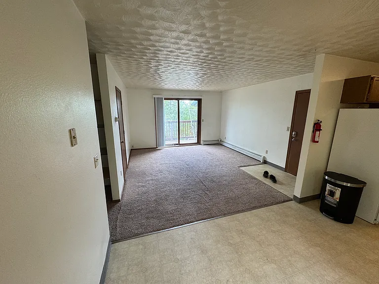 W Tweed Ct — Photo 3