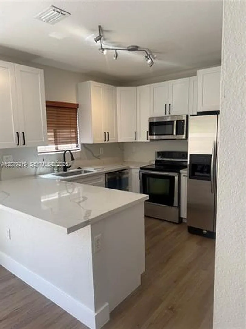 21467 SW 86th Pl th 21467, Cutler Bay, FL 33189 — Photo 2