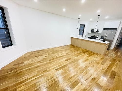 2nd image of 8611 90th St #2