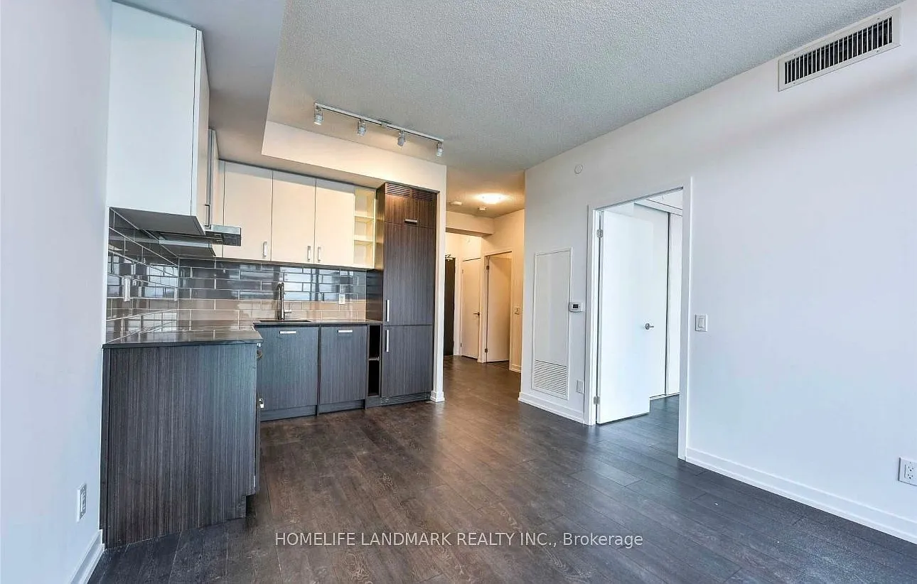 2 bed, $2,450 — Photo 4