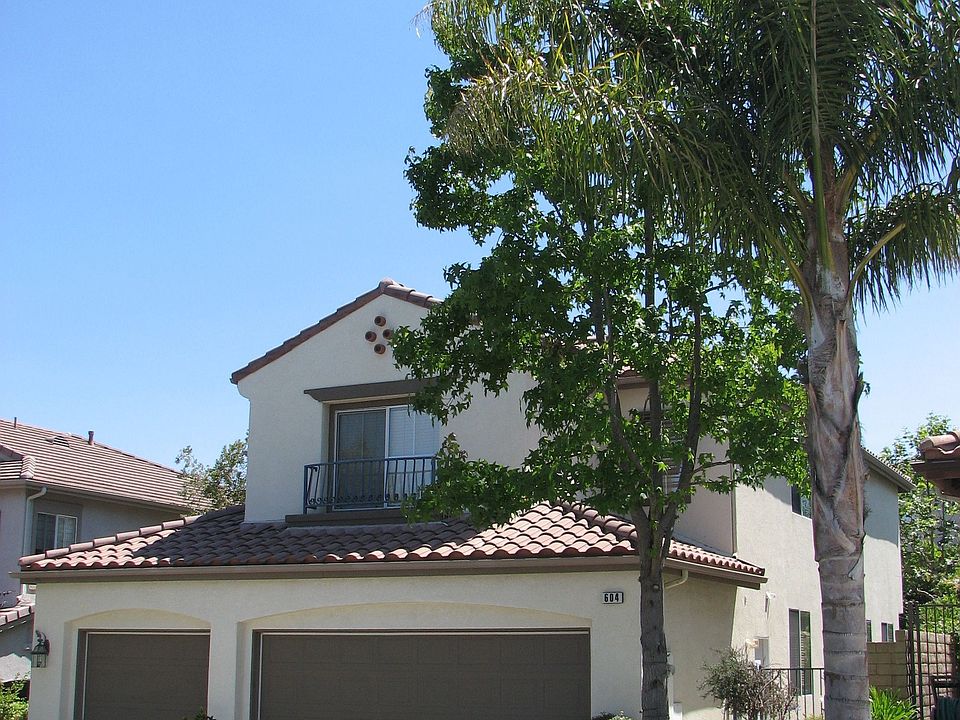 1st image of 604 Camino Del Lago