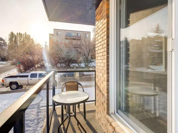1230 Cameron Ave SW #11, Calgary, AB T2T 0K9