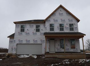 74 Banyan Dr, Lewis Center, OH 43035