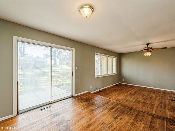5th image of 804 N Oakwood Dr