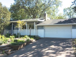 4009 W 62nd St, Edina, MN 55424