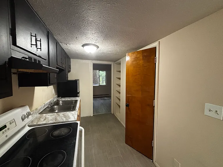 519 Crosby St #5 — Photo 4