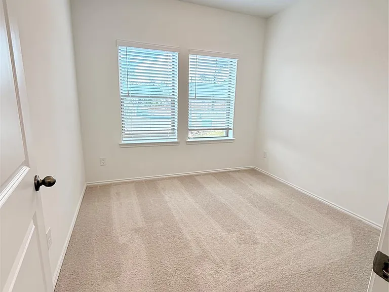 22403 Sawmill Pass Ln — Photo 3