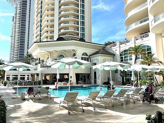 5th image of 16051 Collins Ave APT 3301