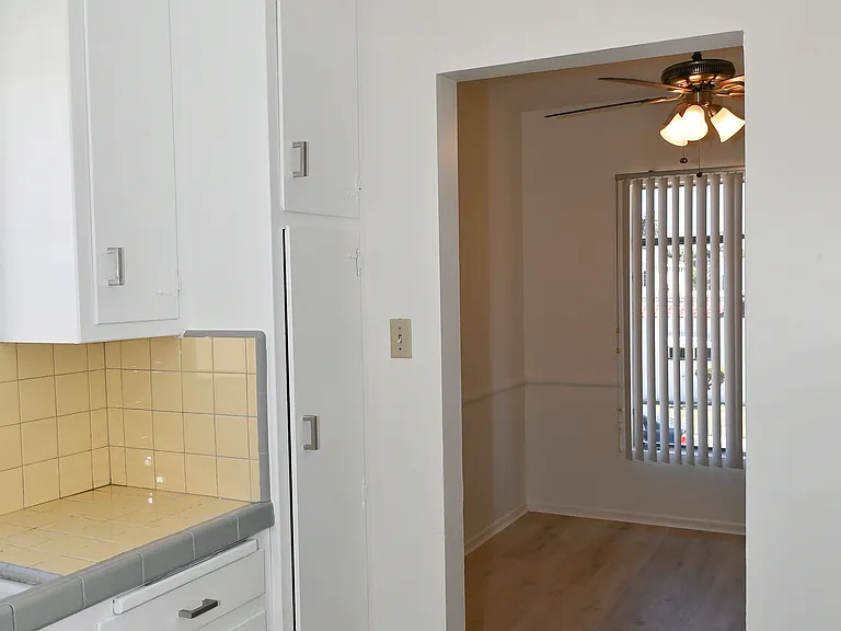 8167 Mountain View Ave #E — Photo 9