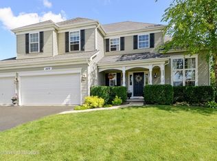 449 Davis Dr, Sycamore, IL 60178