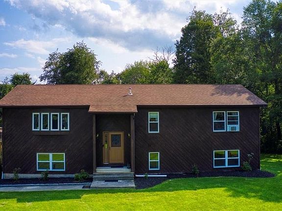 2nd image of 12 Dove Ct #1