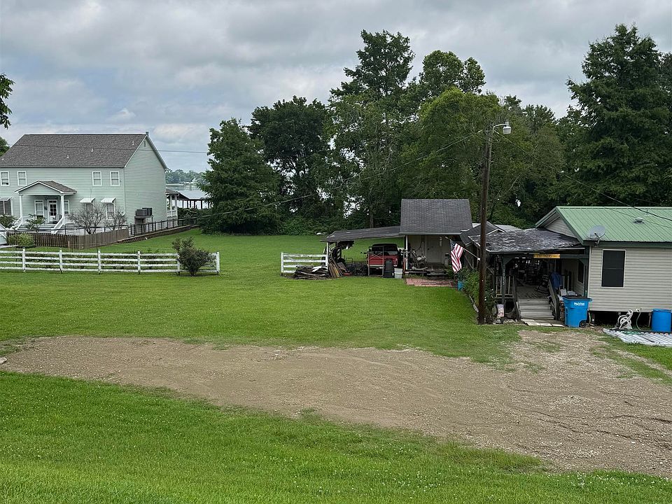 2nd image of 10655 Island Rd