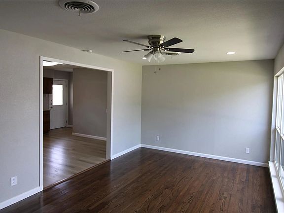 5th image of 1727 Waldrop St