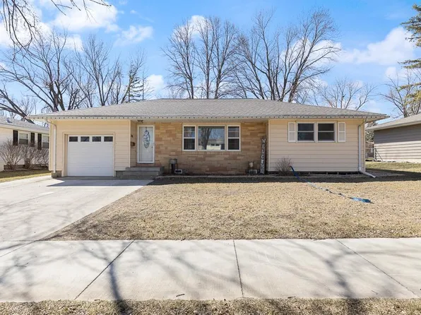 708 Marguerite Ave, Marshall, MN 56258