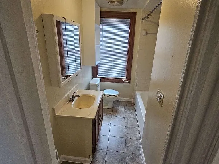 1200 S Clinton St #2 — Photo 9