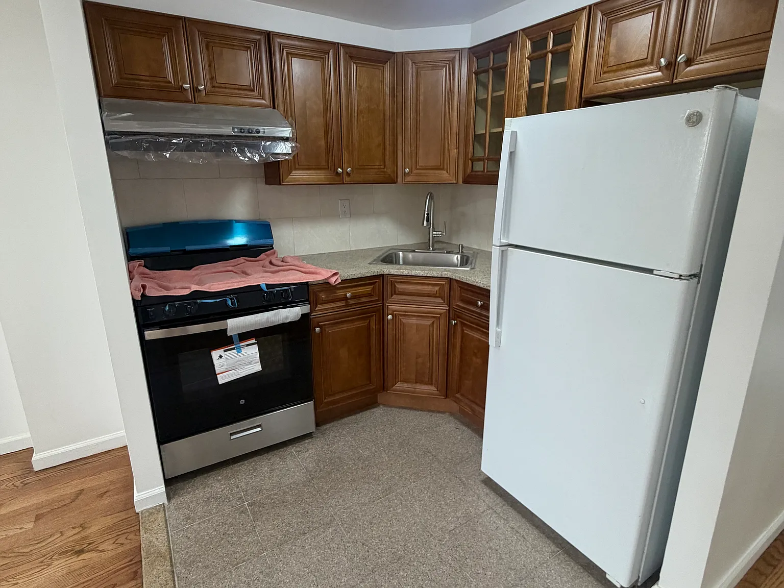 2 bed, 780 sqft, $2,700 — Photo 4