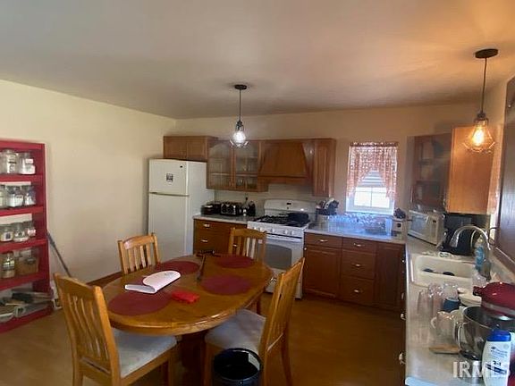 4th image of 10855 W Highway 150 W