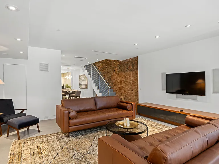 5 E 13th St #2 — Photo 12