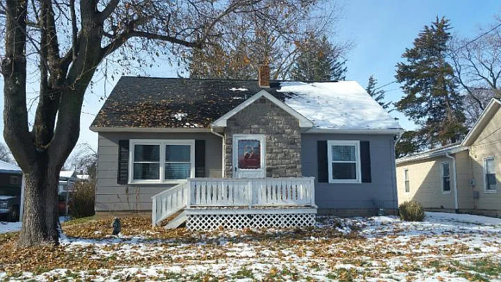 111 N Green St photo 1