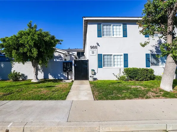 988 El Camino Dr, Costa Mesa, CA 92626