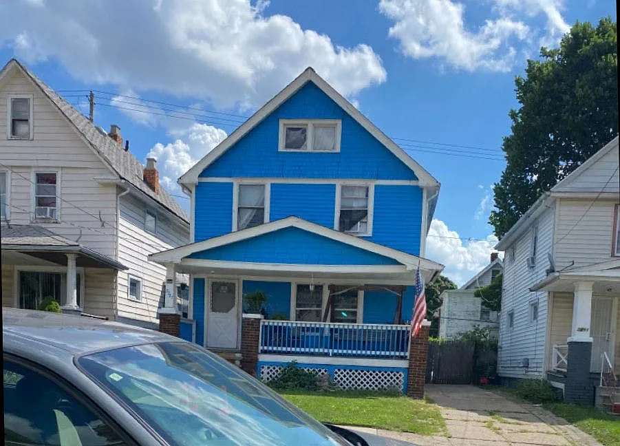3287 W 91st St photo 1