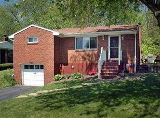 111 Elm Rd, Pittsburgh, PA 15239