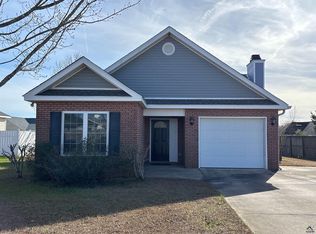 303 Sark Dr, Warner Robins, GA 31088