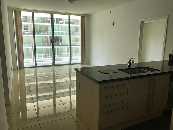4th image of 1111 SW 1st Ave APT 1816