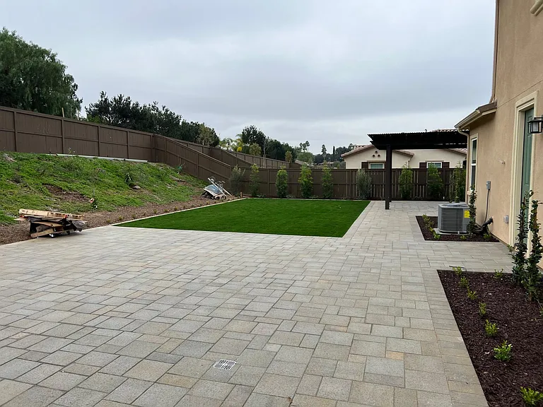 2522 Blackbird Gln — Photo 38