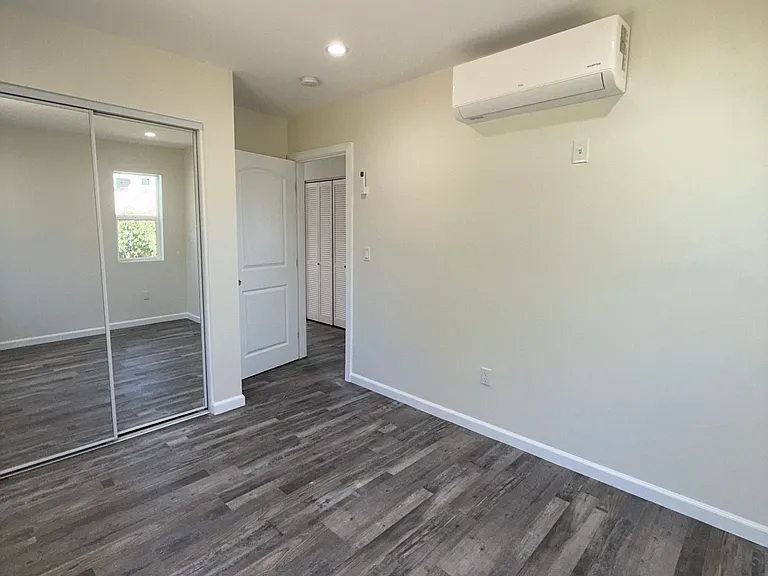 2750 N Wilson St — Photo 8