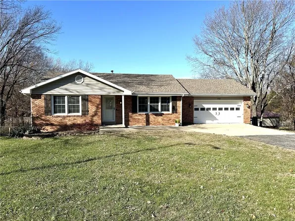 178 SE 431st Rd, Warrensburg, MO 64093