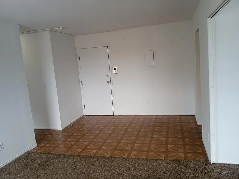 1315 Noble Ave #C2 — Photo 4
