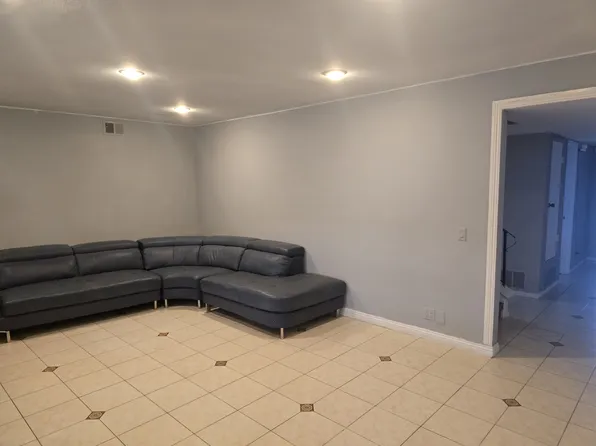 8812 Carmel Cir, Westminster, CA 92683