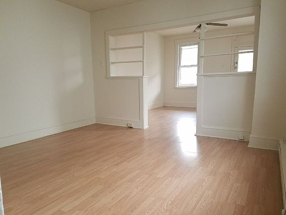 4th image of 705 Forest Dr
