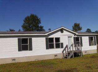 1736 Haynor Rd, Waverly, GA 31565