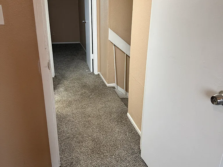 7979 W Devonshire Ave — Photo 12