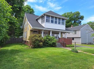 612 Old Stratfield Rd, Fairfield, CT 06825