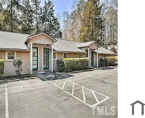 1 bed, 334 sqft, $1,200 — Photo 2