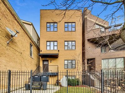 2823 N Damen Ave APT 2, Chicago, IL, 60618