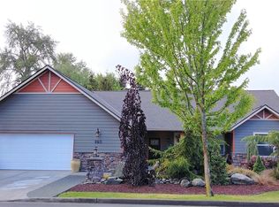 41 Broadmoor St, Sequim, WA 98382