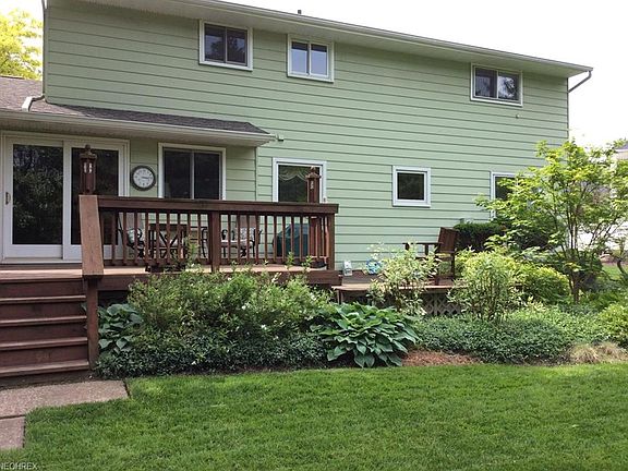 2nd image of 7411 Lincolnshire Ln