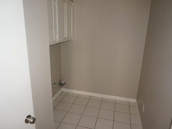 5th image of 2660 Willow Rest Dr