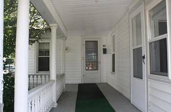 3rd image of 19 Johnstown St