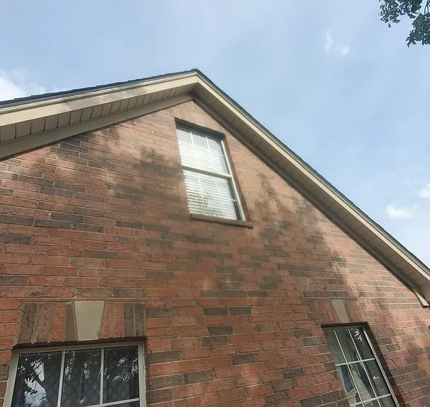 1084 Tara Dr — Photo 3
