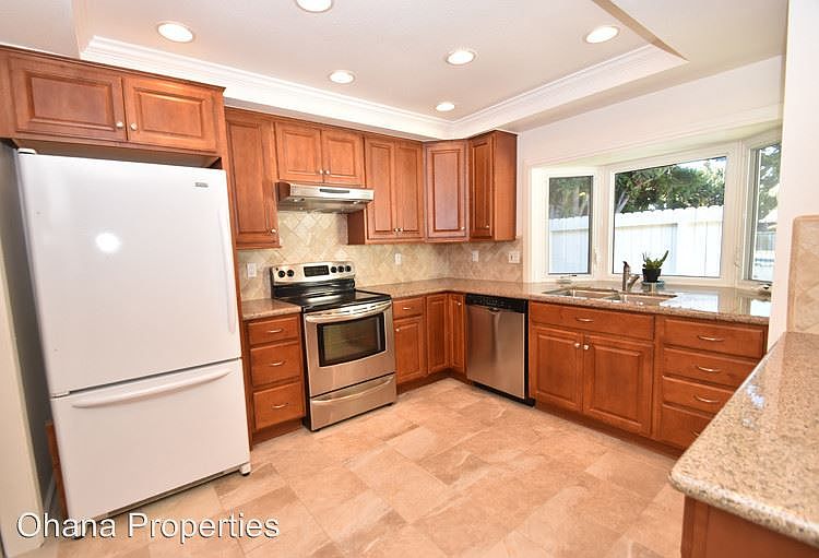 1st image of 1350 Victoria Dr #41