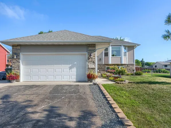 4055 151st St W, Rosemount, MN 55068