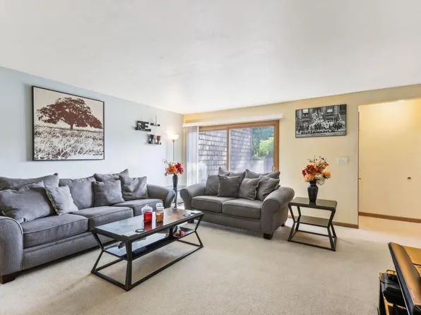 9254 North 70th STREET, Milwaukee, WI 53223